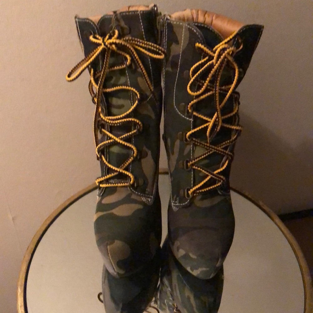 LAST PAIR SZ 6‼️